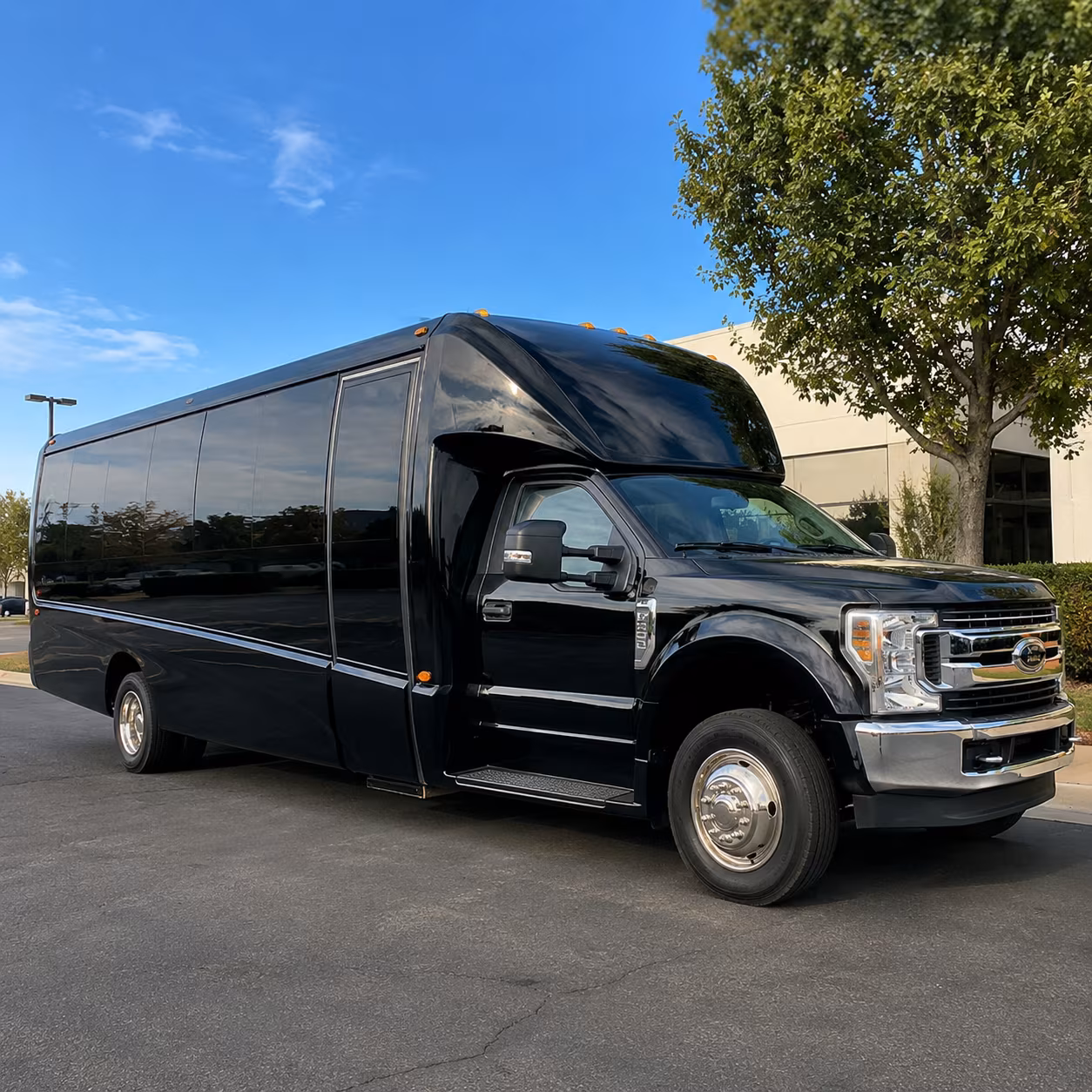 charter buses to tampa bay lightning games and concerts at benchmark international arena