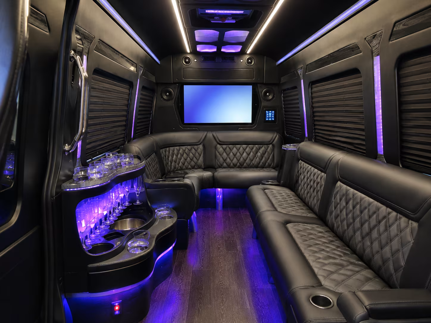 corporate airport transfer buses between clearwater and tpa