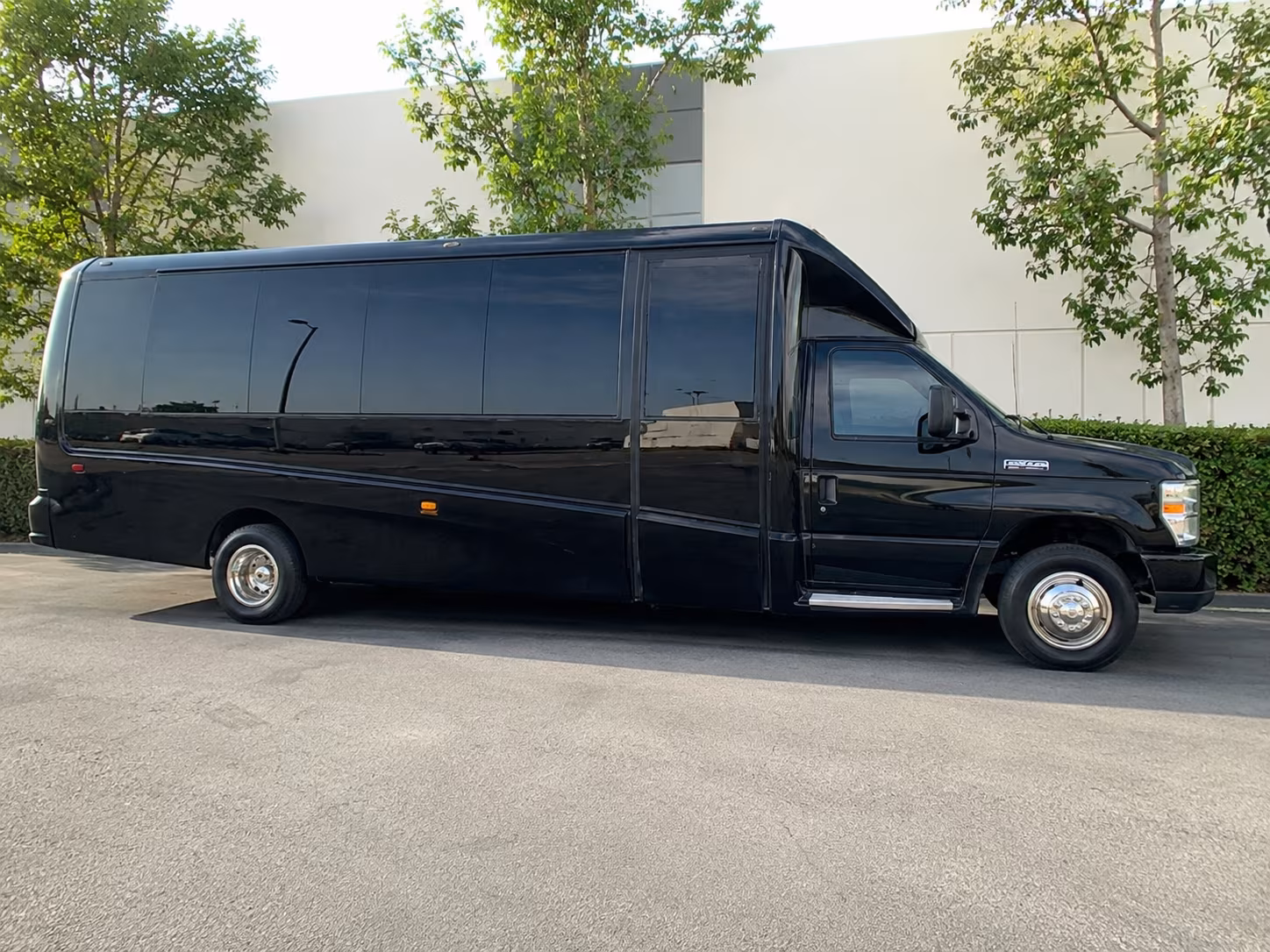 hotel to venue shuttle buses along clearwater beach and sand key