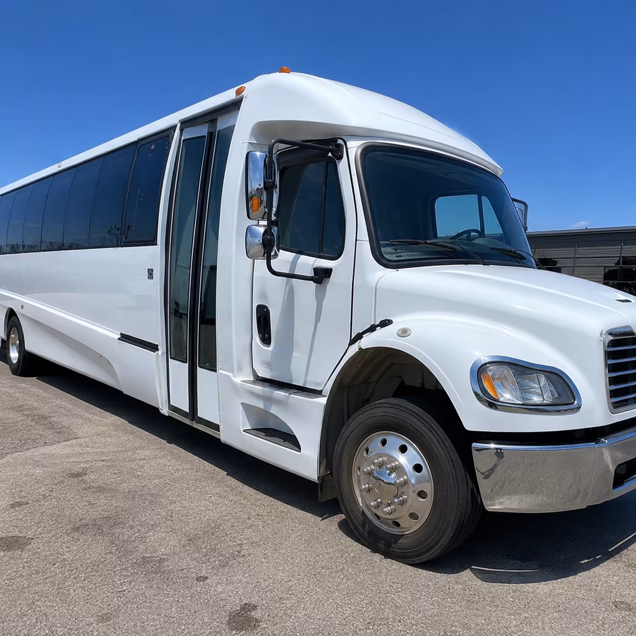 minibus rentals for smaller prom groups in clearwater